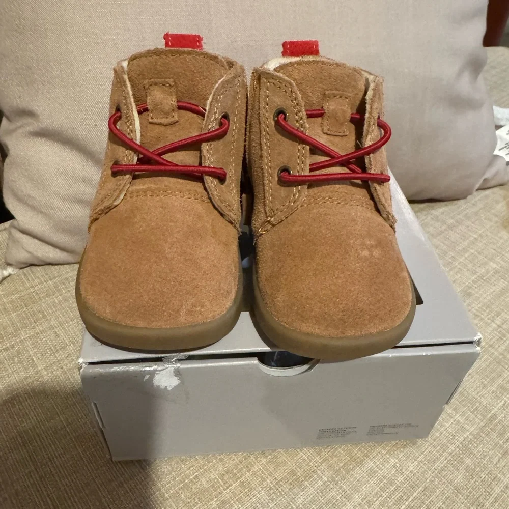 UGG Kids Chestnut Suede Walker with Red Laces